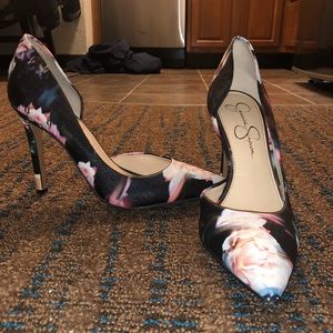 Jessica Simpson Pumps